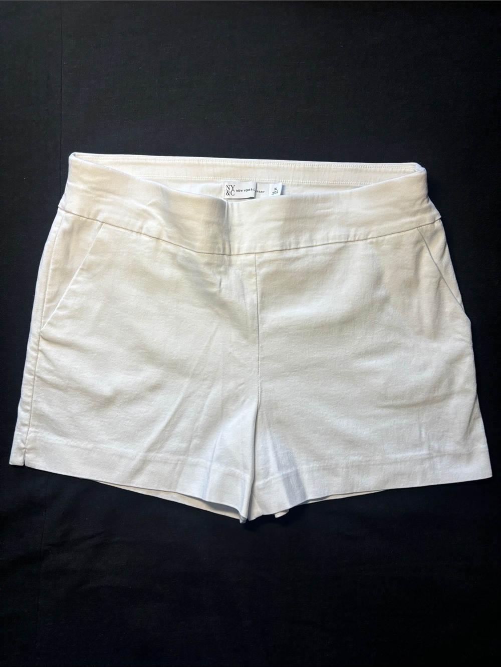 New York & Company White High-Waist Pull-On Women's Shorts